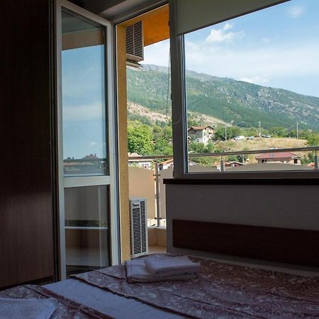 Central Apartment Mountain View Карлово Екстериор снимка