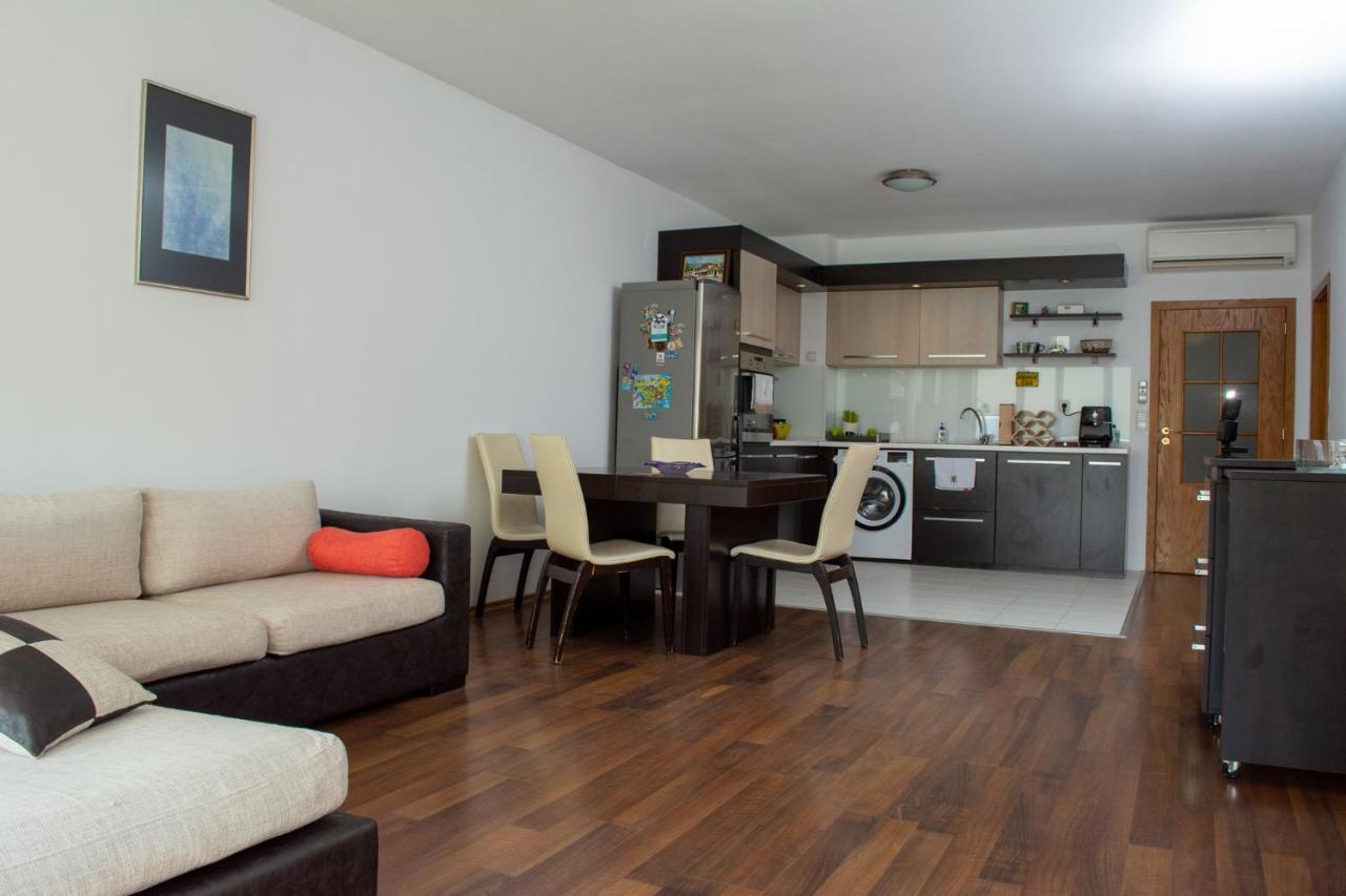 Central Apartment Mountain View Карлово Екстериор снимка