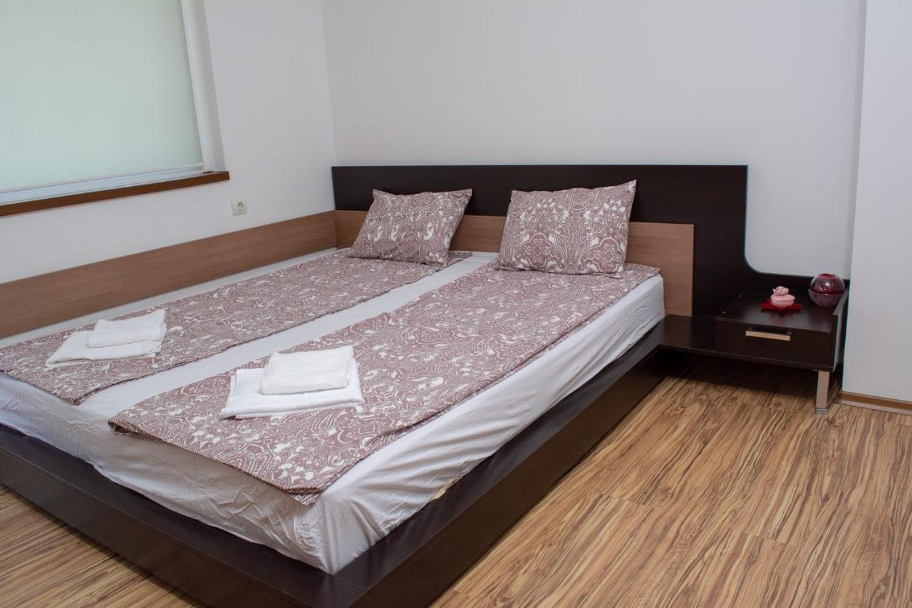 Central Apartment Mountain View Карлово Екстериор снимка